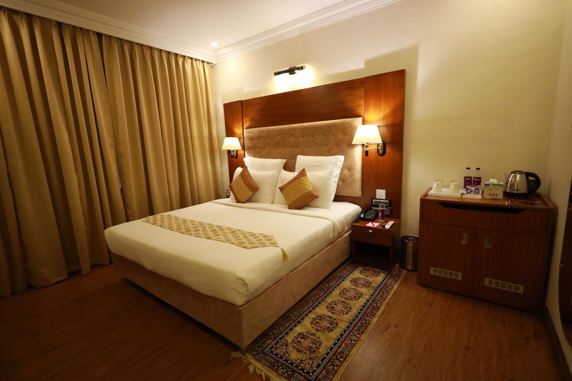 Saj Luciya -A Classified 4 Star Hotel Thiruvananthapuram Exterior foto
